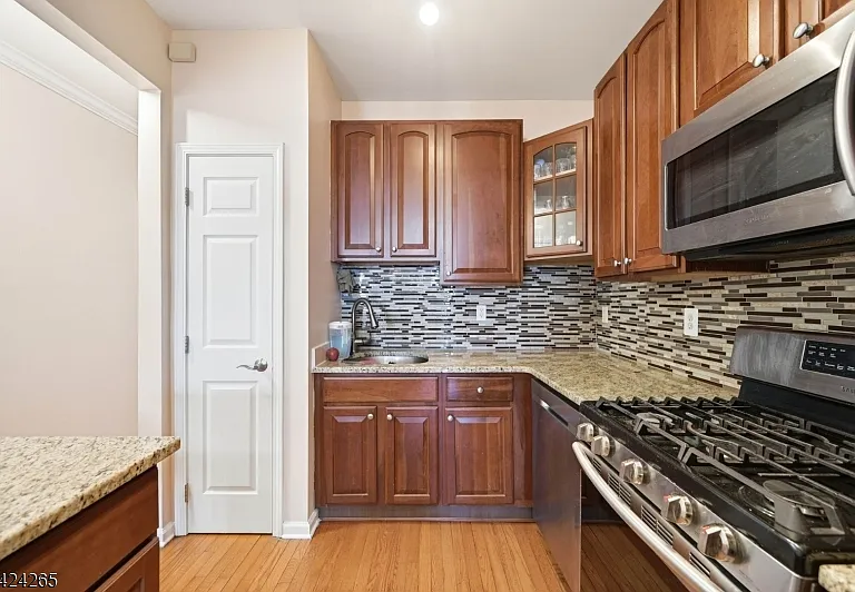 424 Hartford Dr — Photo 19