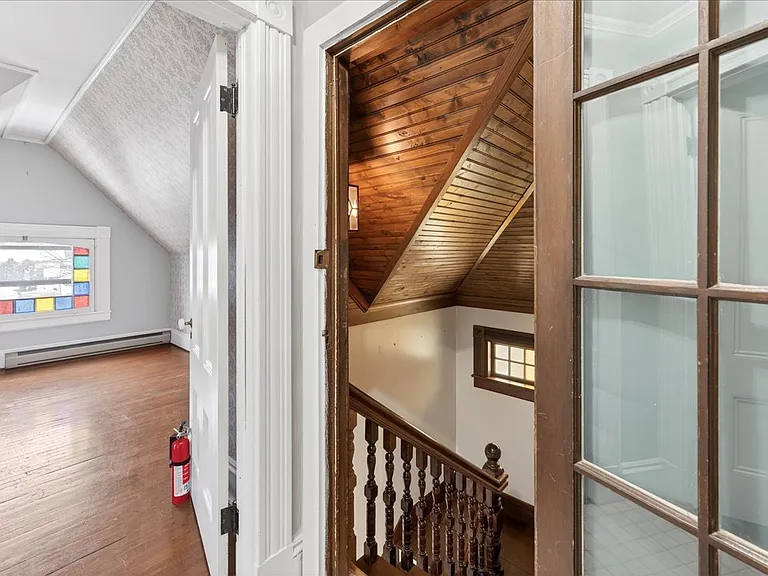 31 Franklin St #C — Photo 23