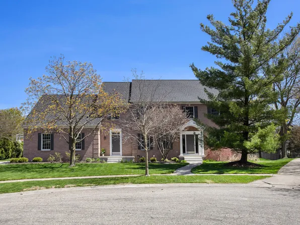 2346 Mission Hills Dr SE, Grand Rapids, MI 49546