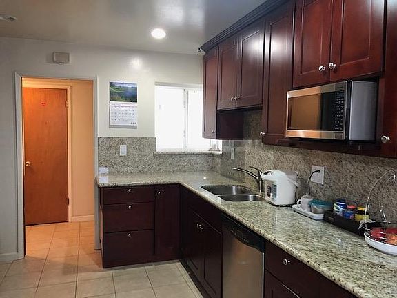 2nd image of 1433 Sturgeon Way