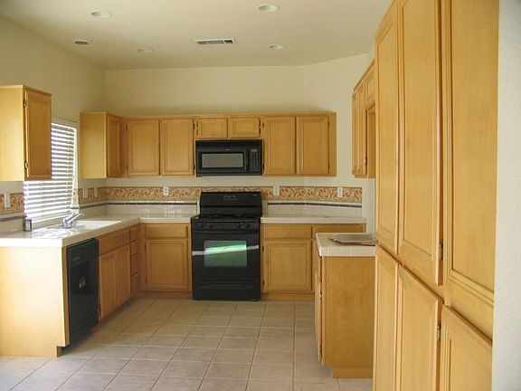 3rd image of 12223 Woodhollow St