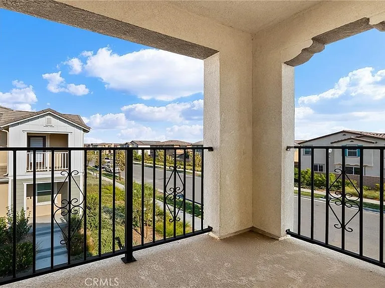 3906 E Coronado Privado — Photo 31