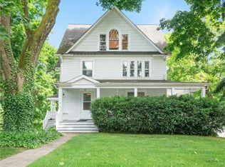 214 Bedford Rd, Pleasantville, NY 10570