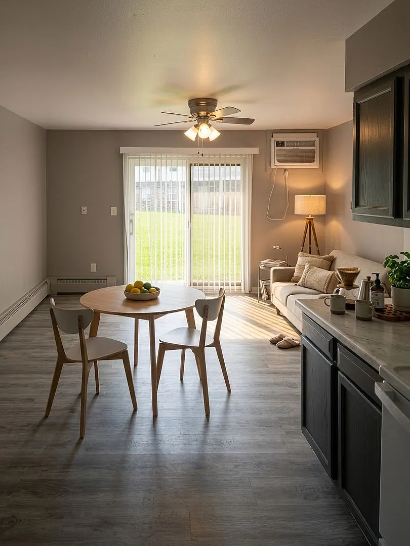 Prairieview Rd 307 North — Photo 3
