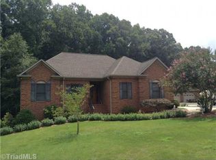 5970 Loop Rd, Clemmons, NC 27012