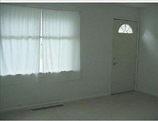 2nd image of 37 Brooks Pl