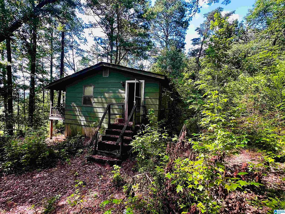2nd image of 35 Julia Ln