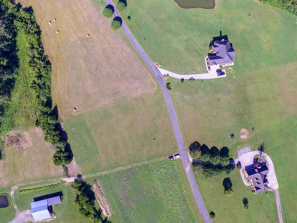 2nd image of Graves Rd