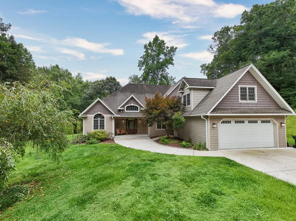 85 Swallowtail Ln, Whittier, NC 28789