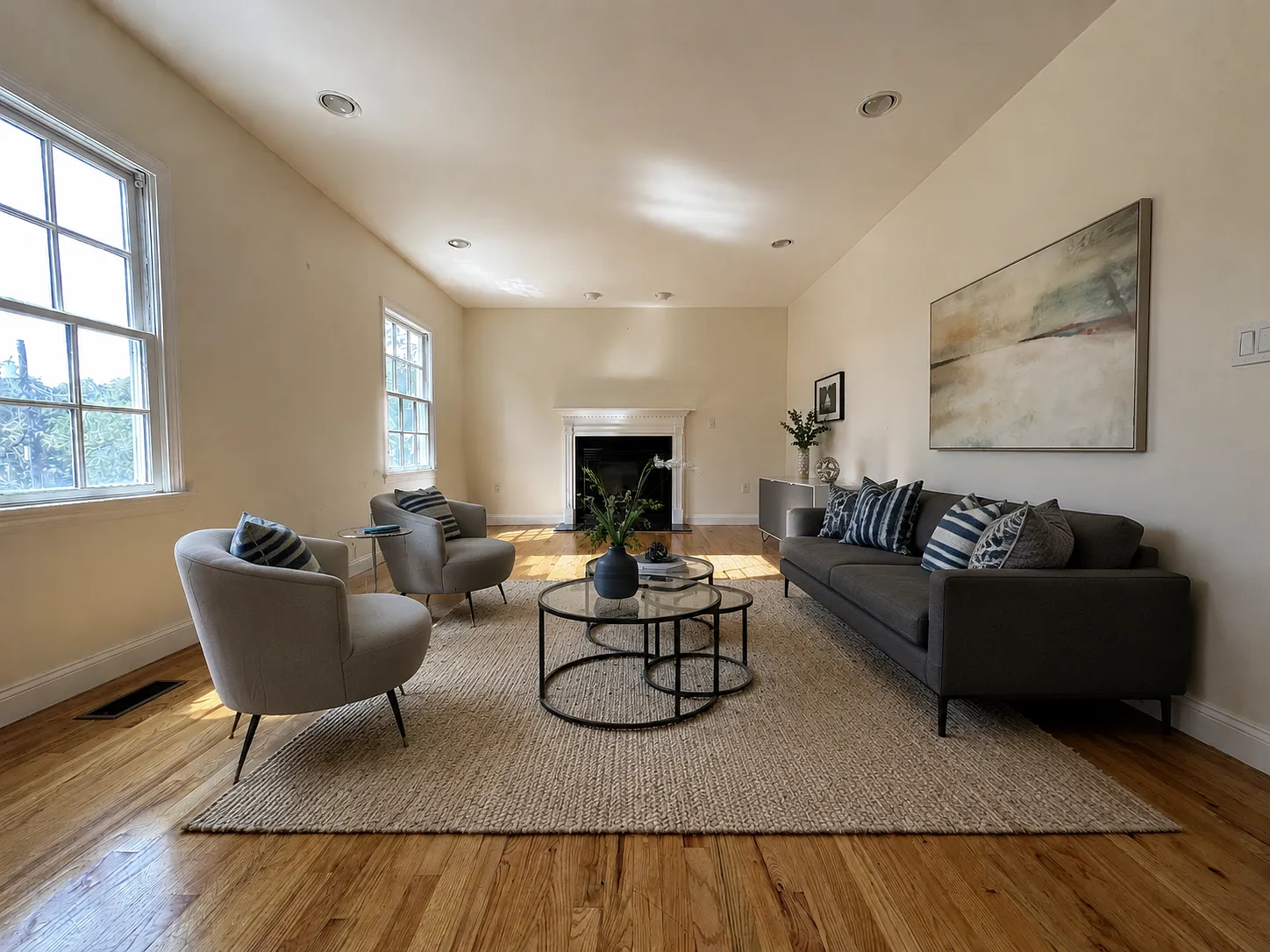 5 bed, 3.5 bath, 3020 sqft, $5,500 — Photo 2