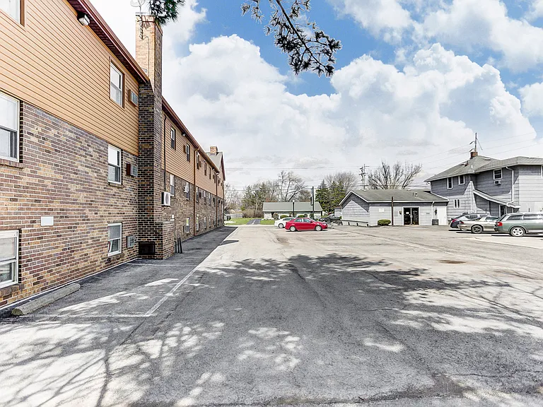 1212 Bellefontaine Avenue - 29 — Photo 4