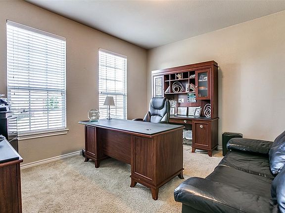 5th image of 1702 Chadwick Dr
