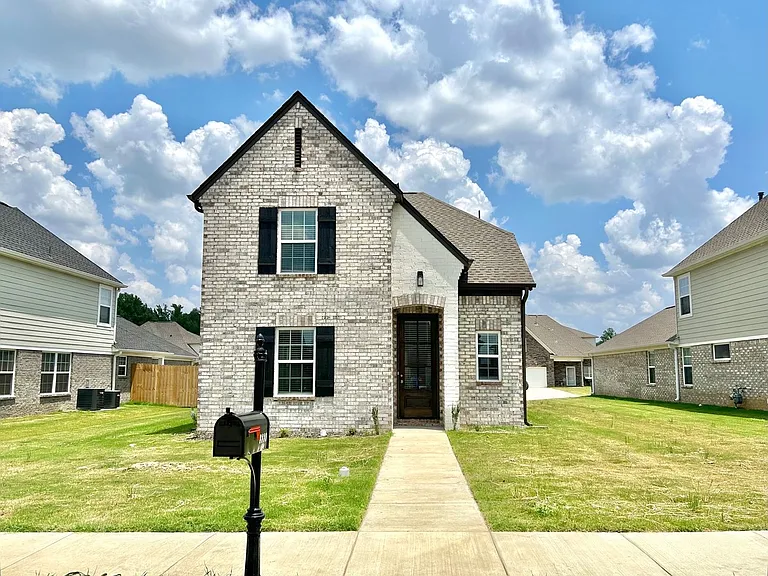 8880 Kimberly Dawn Dr — Photo 2