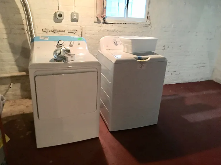 230 Commercial Ave — Photo 14