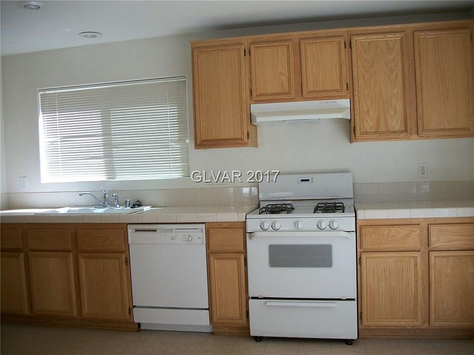 1st image of 1234 Golden Apple St