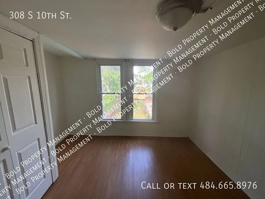 2 Bedroom 1 Bath — Photo 4