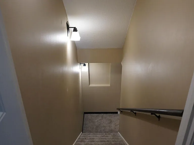 1403 Nottingham Dr — Photo 29