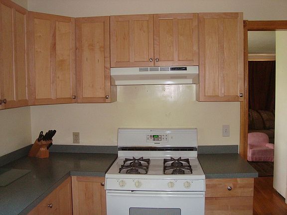 Kitchen - gas stove