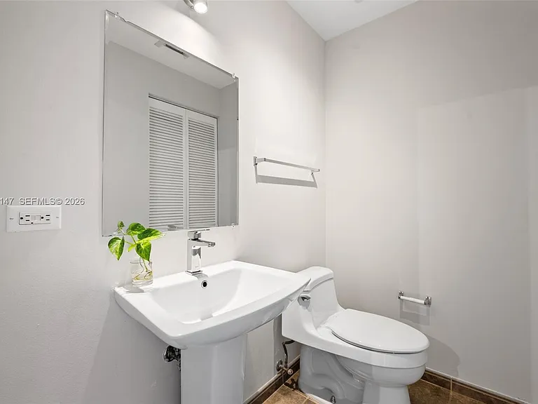 3470 E Coast Ave #H0302 — Photo 15