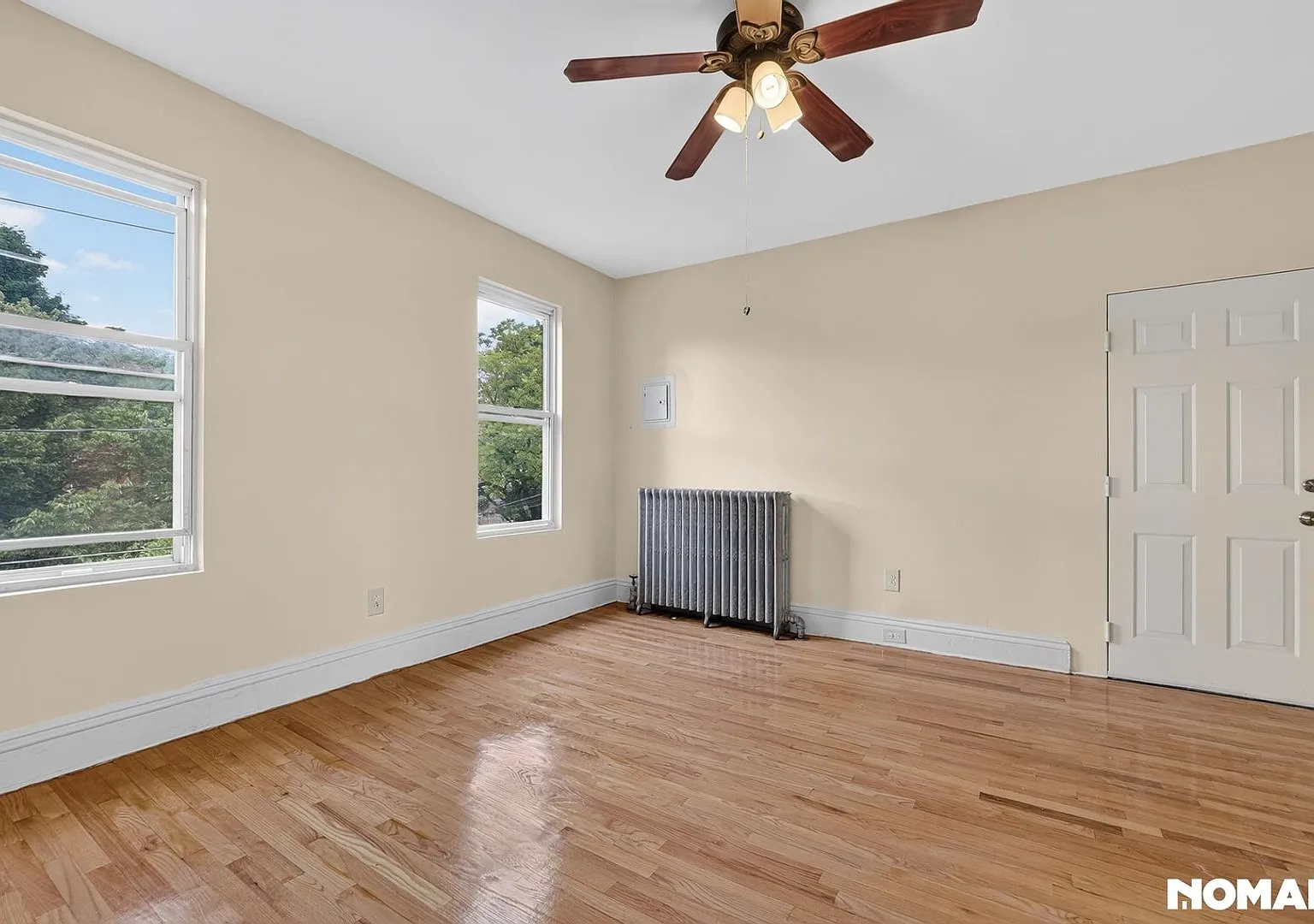 Charming 3BR Duplex in Poughkeepsie — Photo 3