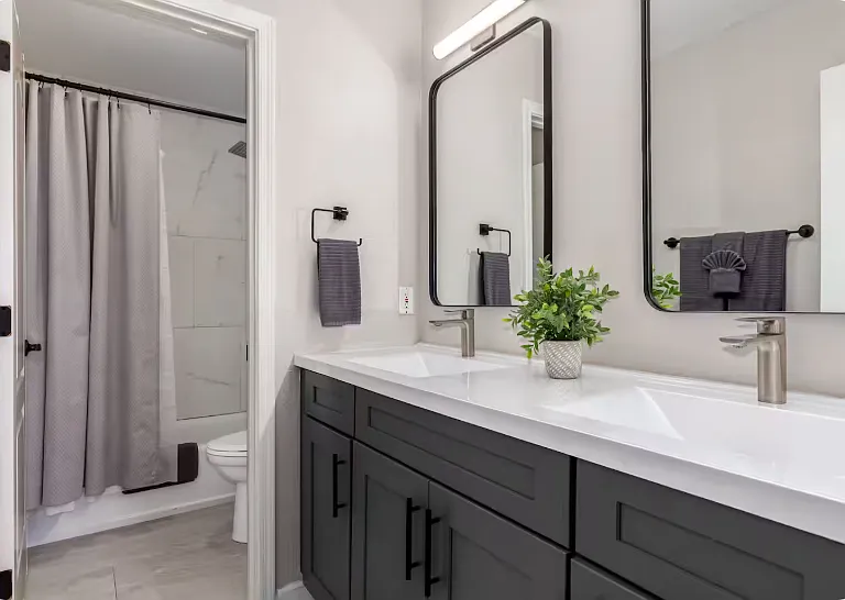 3141 W Laredo St — Photo 14