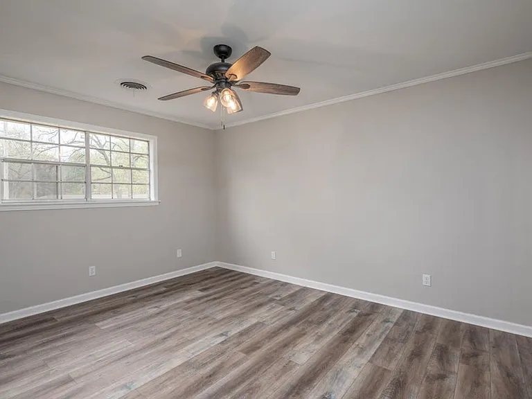 709 Ponderosa Dr — Photo 8