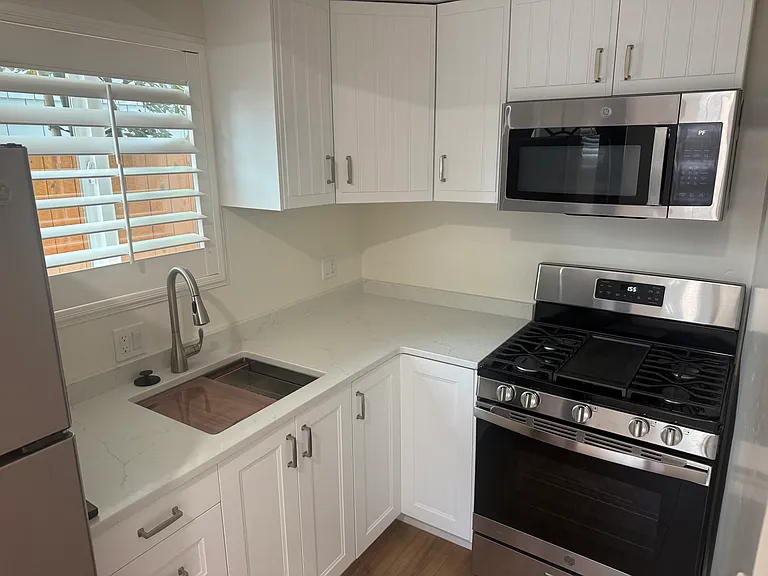 8028 La Jolla Shores Dr — Photo 1