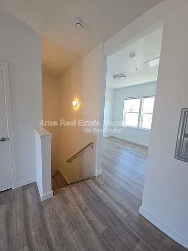 1640 SW Juniper Ave Photo 1