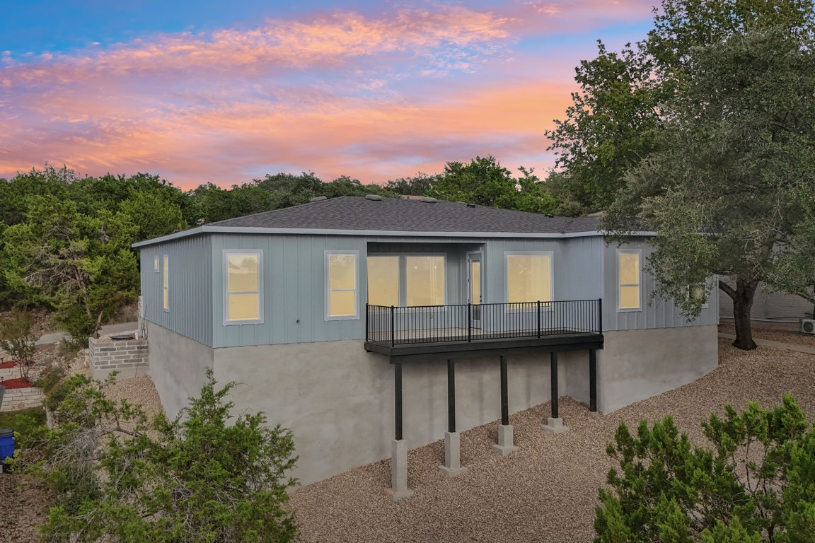 next background image