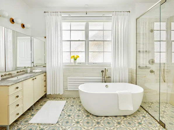 155 Noble Street image 6 of 22