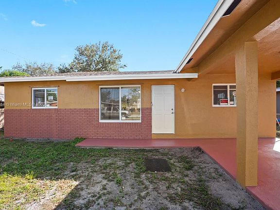 3rd image of 2620 NW 14th Ct