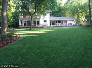 7717 Persimmon Tree Ln, Bethesda, MD 20817