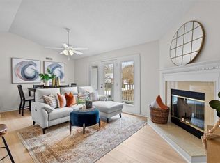 3701 Cotswold Ter UNIT 7J, Greensboro, NC 27410