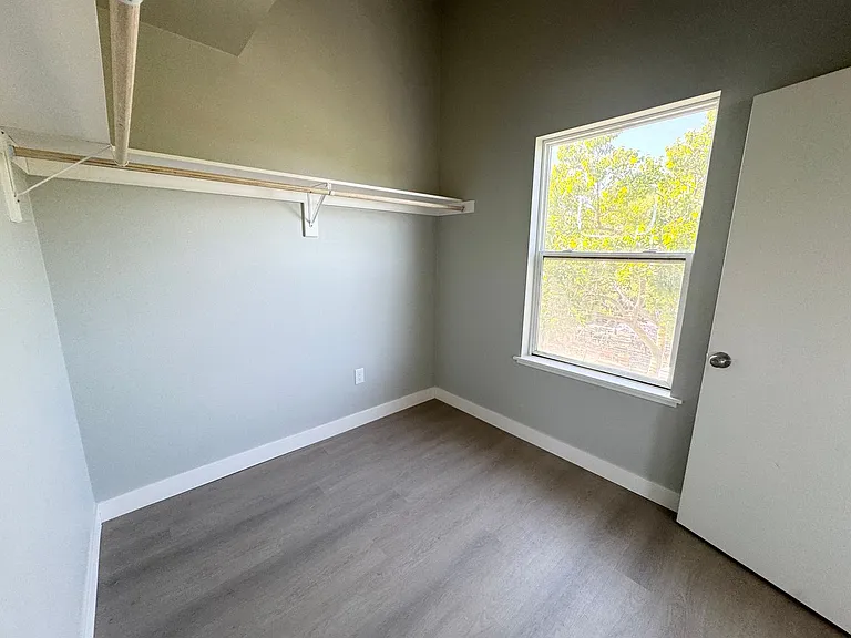 223 S K St — Photo 12