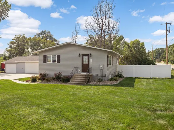 117 West Ave, Dundas, MN 55019