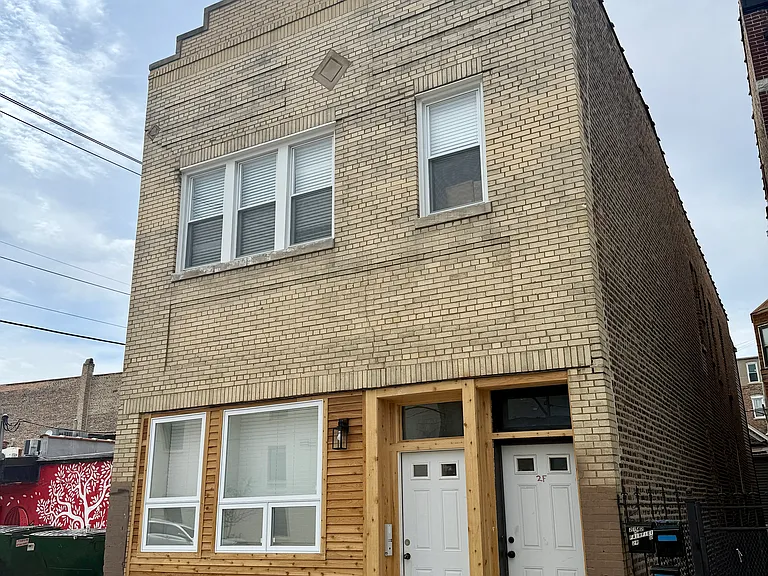 2142 S Fairfield Ave #2R — Photo 1