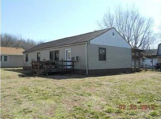 112 McVay St, Crane, IN 47522