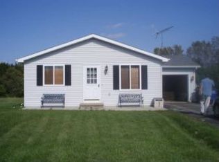 460 Riverview Ct, Omro, WI 54963