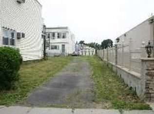 34 E 19th St, Bayonne, NJ 07002