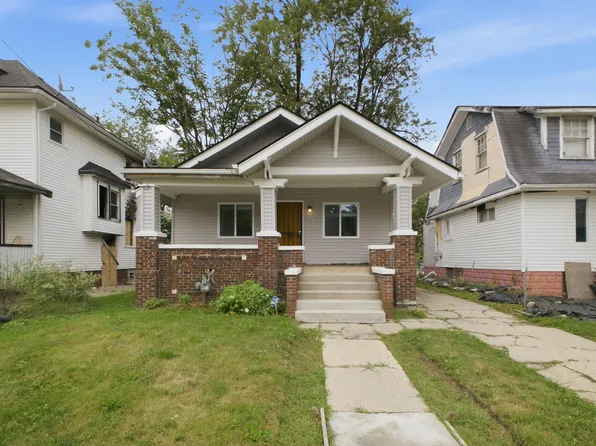 39 Cedarhurst Pl, Highland Park, MI 48203