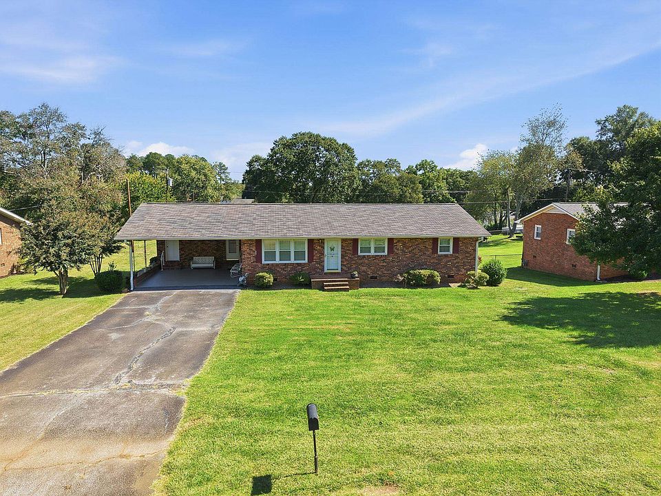 1st image of 108 Scenic Cir