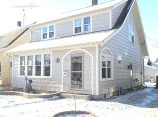 727 Broadway St, Sheboygan Falls, WI