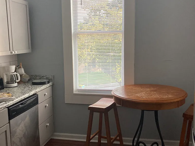 1112 Appleton Ave #B — Photo 13