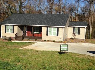 1003 Fairgrove Rd, Thomasville, NC 27360