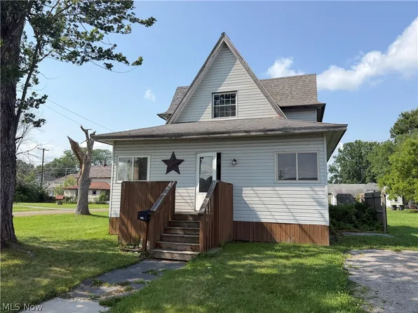 296 Pennsylvania Ave, Louisville, OH 44641