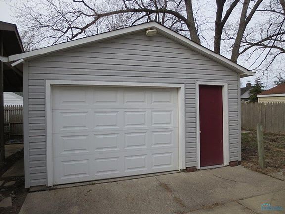 4th image of 5144 Estess Ave