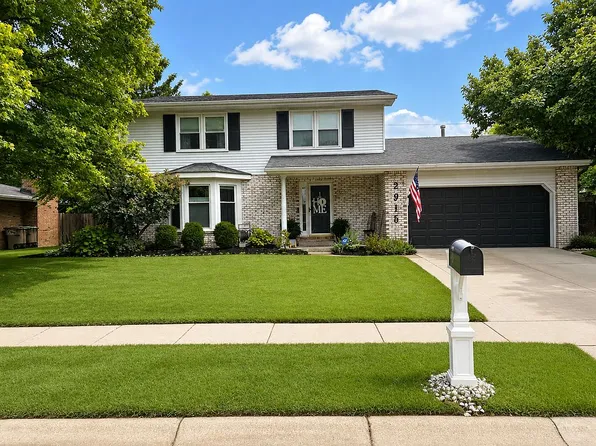 2915 Sassafras Ln, Columbus, IN 47203