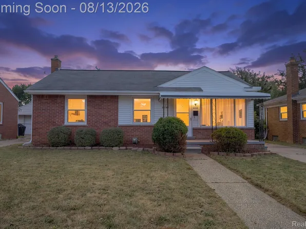 28740 Edward St, Roseville, MI 48066
