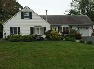 29 Village Rd, Pompton Plains, NJ 07444