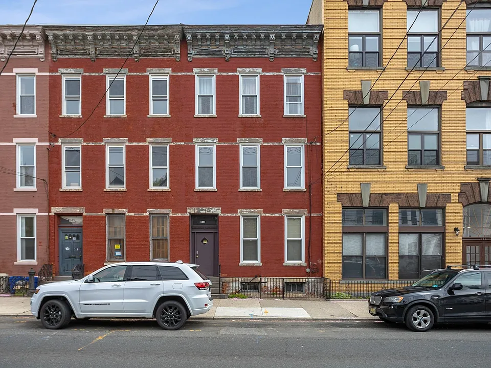 546 Palisade Ave #3